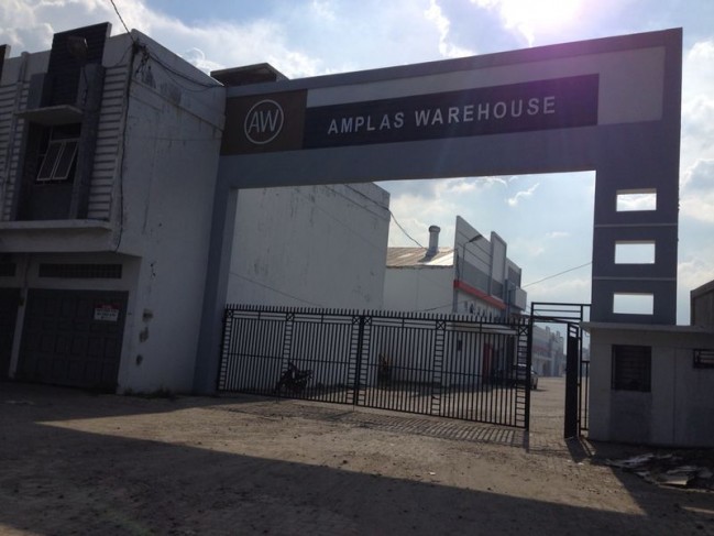 Amplas Warehouse.