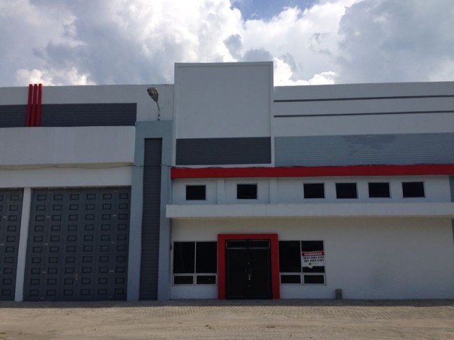Amplas Warehouse.
