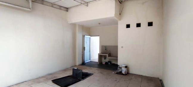 Sewa Ruko Siap Usaha Perumahan Bulevar Hijau Harapan Indah Bekasi