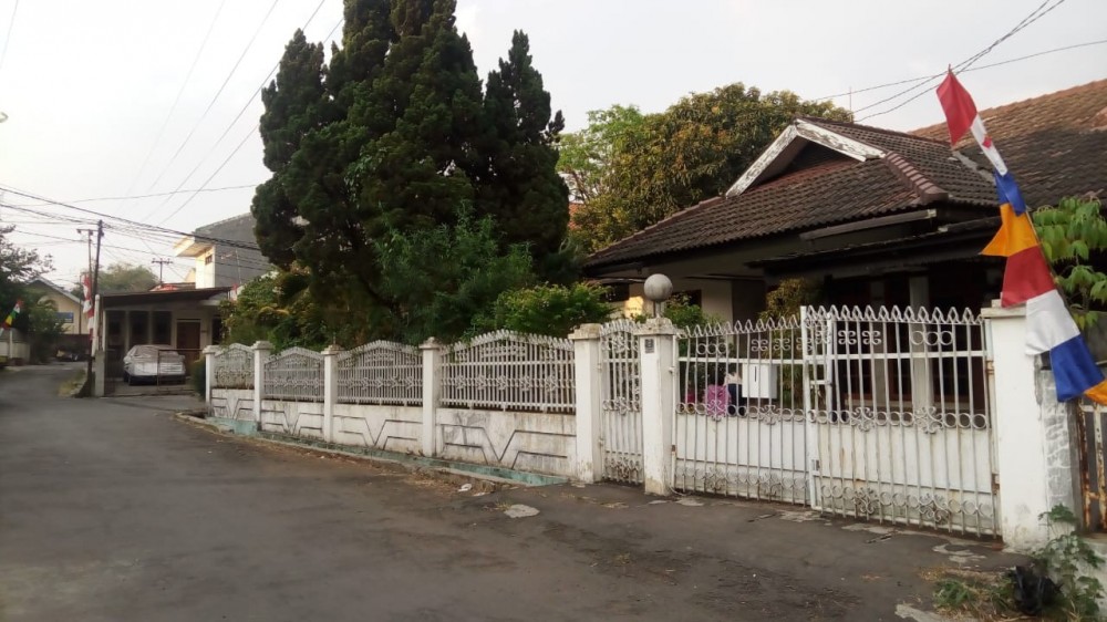 Rumah Potensial di Jl Babakan Jeruk Sukajadi dkt ke Kampus Maranatha