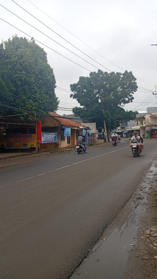 Tanah murah 300 m2 Pinggir Jalan Raya Kalimulya Depok