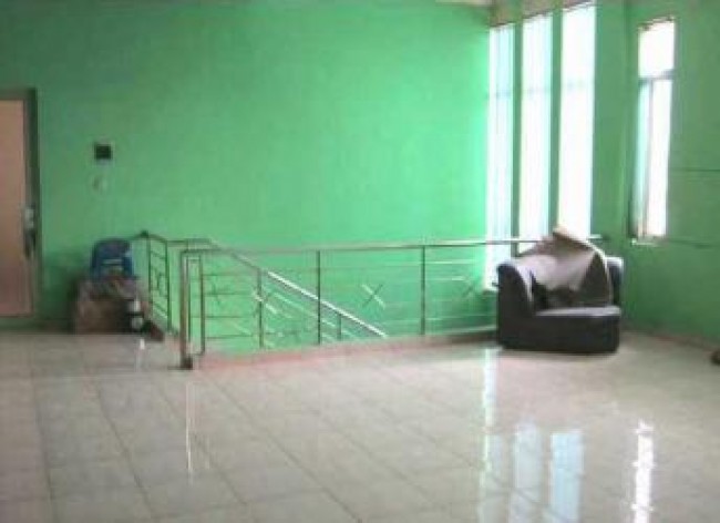 di jual gor futsal badminton cipamokolan riung bandung