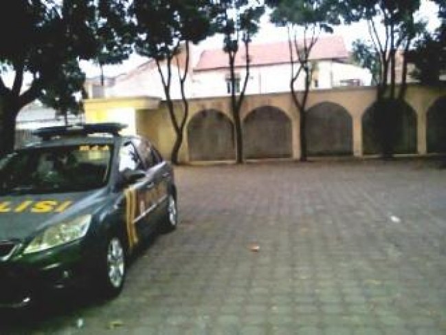 di jual gor futsal badminton cipamokolan riung bandung