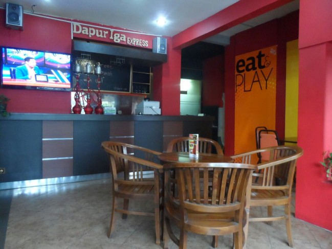 Lokasi strategis.