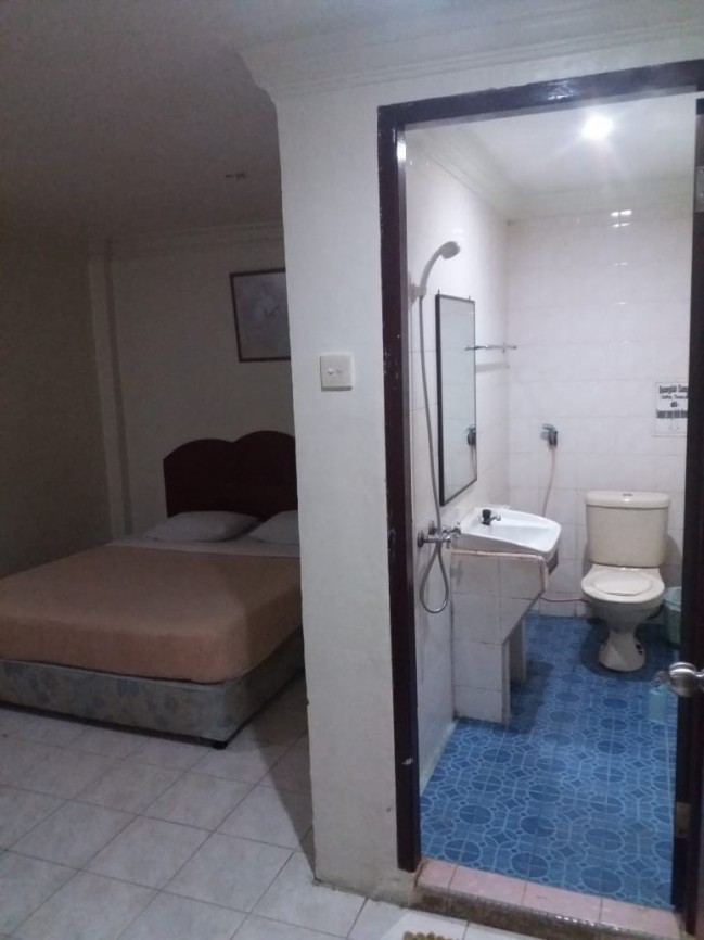 DIJUAL HOTEL 3 LANTAI KOMPLEK NAGOYA BUSSINES CENTRE