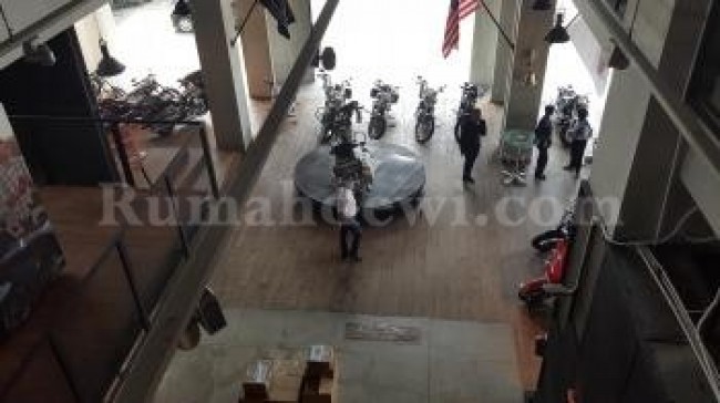 Dijual Gedung MABUA HARLEY DAVIDSON, Pondok Pinang