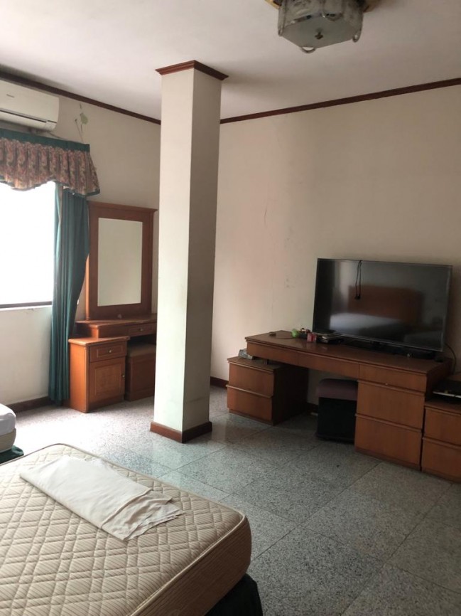 Ruko Gandeng Dijual 5 Lantai - Hayam Wuruk - Bawah Kantor Atas Rumah