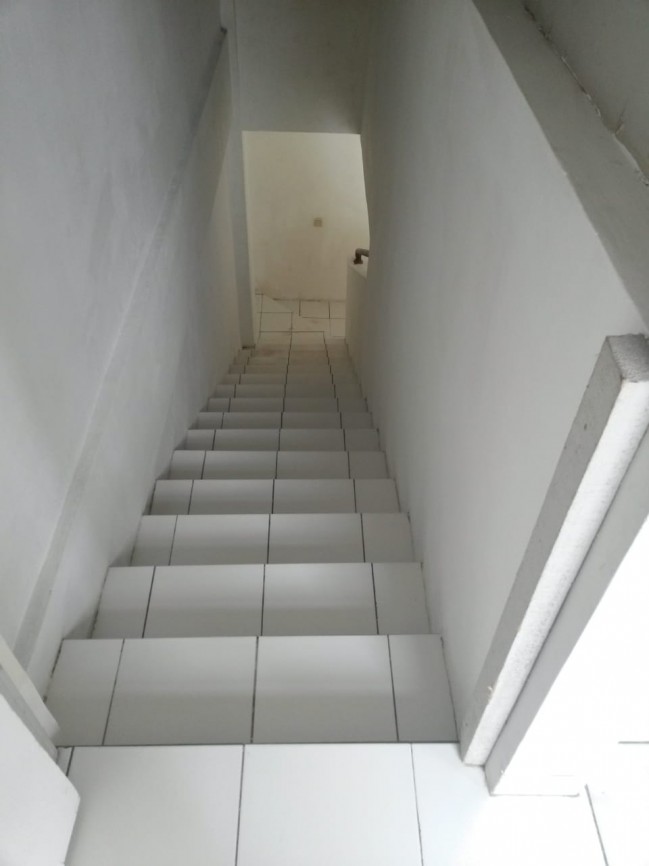 Ruko Baru Renovasi dan siap huni di Ruko Riviera Palem semi Karawaci Tangerang