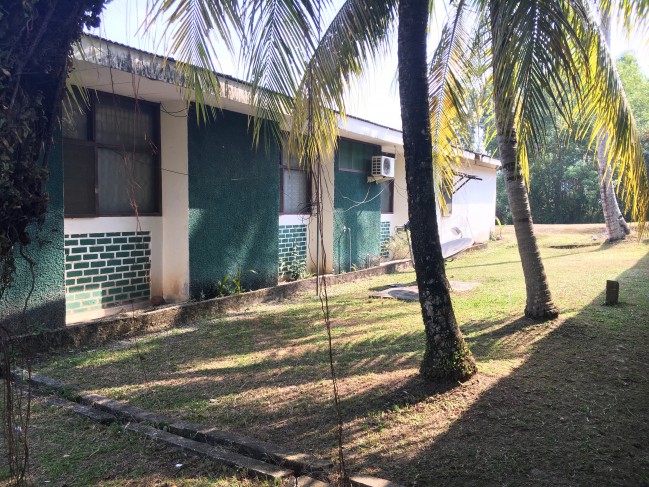 Dijual rumah dengan lahan 1,421 m2