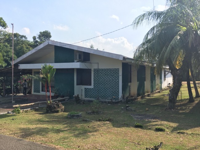 Dijual rumah dengan lahan 1,421 m2
