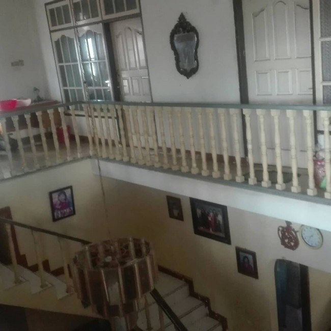 dijual cepat rumah berlokasi strategis