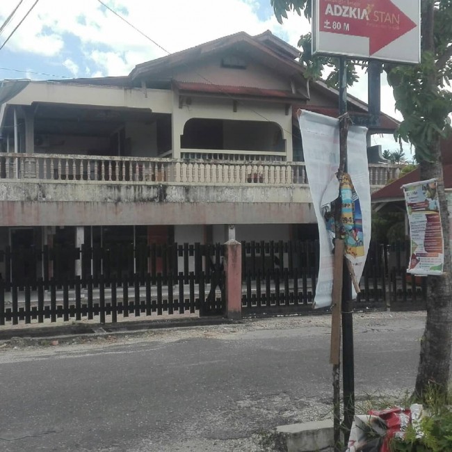 dijual cepat rumah berlokasi strategis