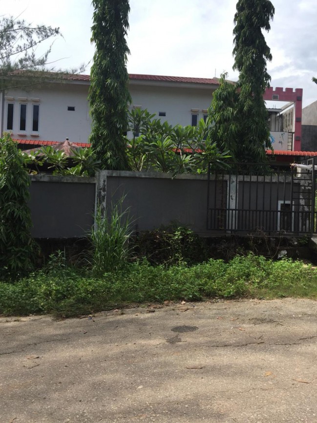 DIJUAL RUMAH PERUM TIBAN 1