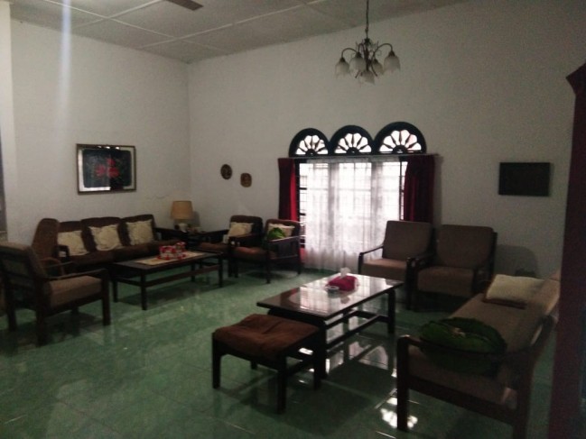 dijual tanah dan rumah