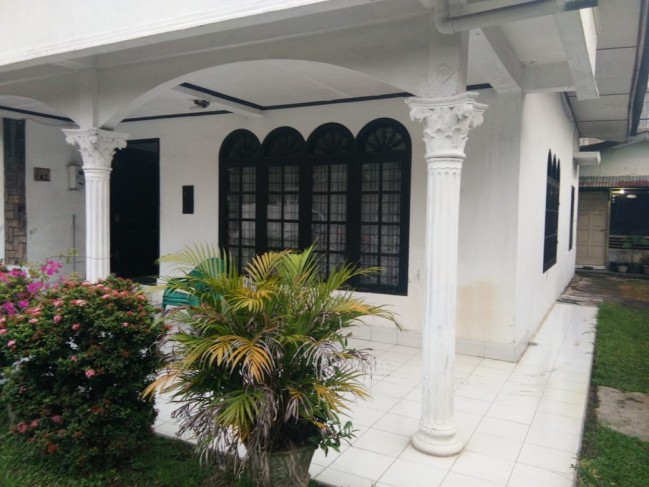 dijual tanah dan rumah