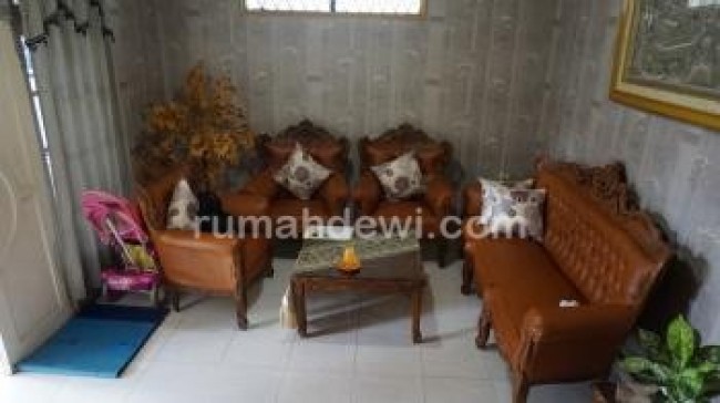 Rumah Komplek Kenanga Indah Jahri Saleh Banjarmasin
