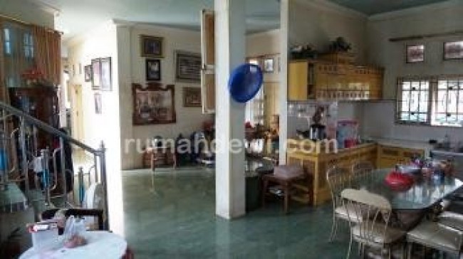 Rumah Mewah Komplek Asdi Karya Permai Banjarmasin