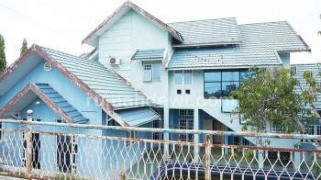Rumah Mewah Komplek Asdi Karya Permai Banjarmasin