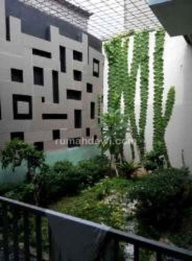 Rumah full furnished di Grand Serpong 2, murah sekali