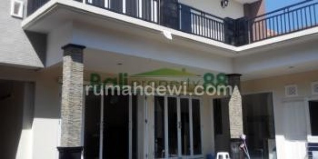 Sewa Rmh Kerta Usadha Denpasar, tetangga orang Expat