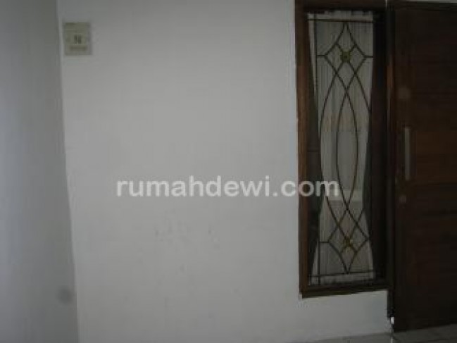 Jual Rumah FULL RENOV BANGUNAN MURAH/ BU DI BOJONGSARI / SAWANGAN