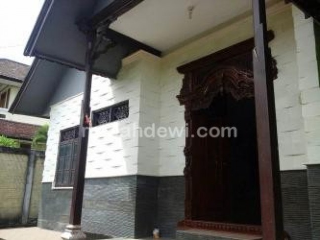 House At Purba Indah Denpasar