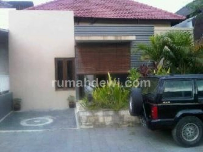 Jual Rumah Full Furnish Semi Villa Di Kerobokan, Bali