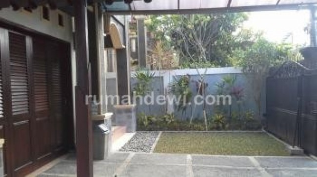 Modern House @ Perum Muding Indah