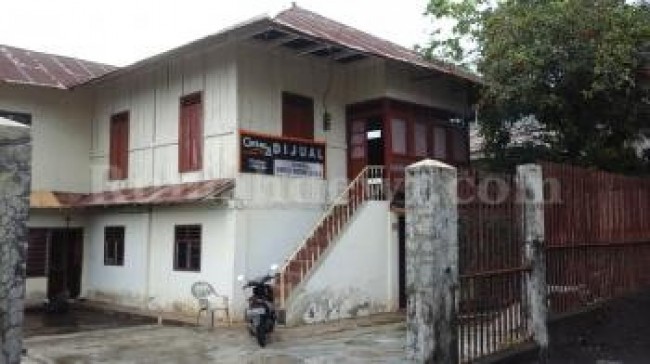 Rumah di Teling Atas Manado