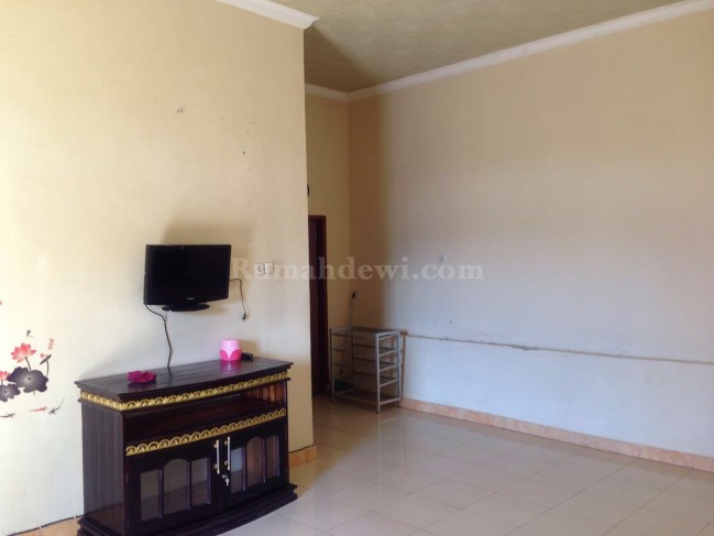 Dijual rumah + tanah