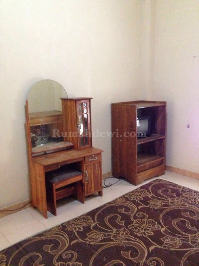 Dijual rumah + tanah