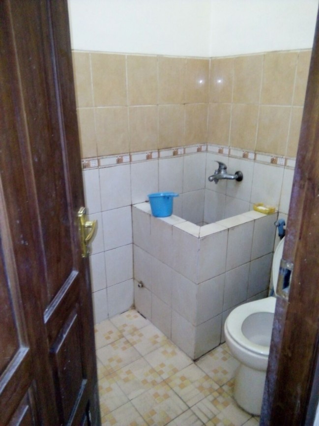 RUMAH 3 LANTAI BESERTA ISINYA DI DALAM KOTA YOGYAKARTA (STRATEGIS)