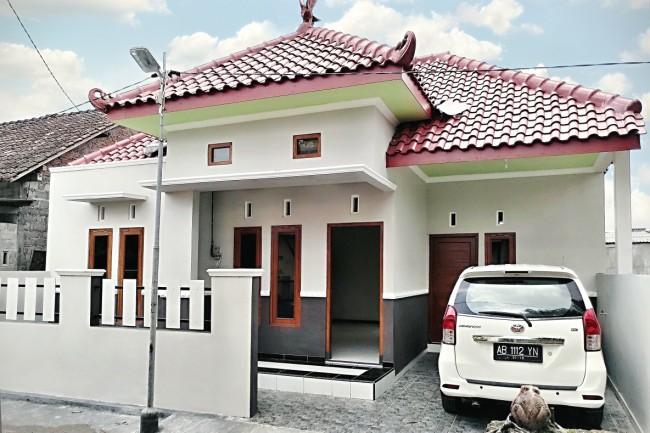 RUMAH BARU TYPE 55 SIAP HUNI DI KAWASAN PENGRAJIN PERAK