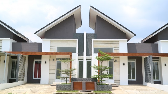 Dijual rumah  baru 2 kamar tidur lokasi dekat pintu  tol  Dijual rumah  baru 2 kamar tidur lokasi dekat pintu  tol