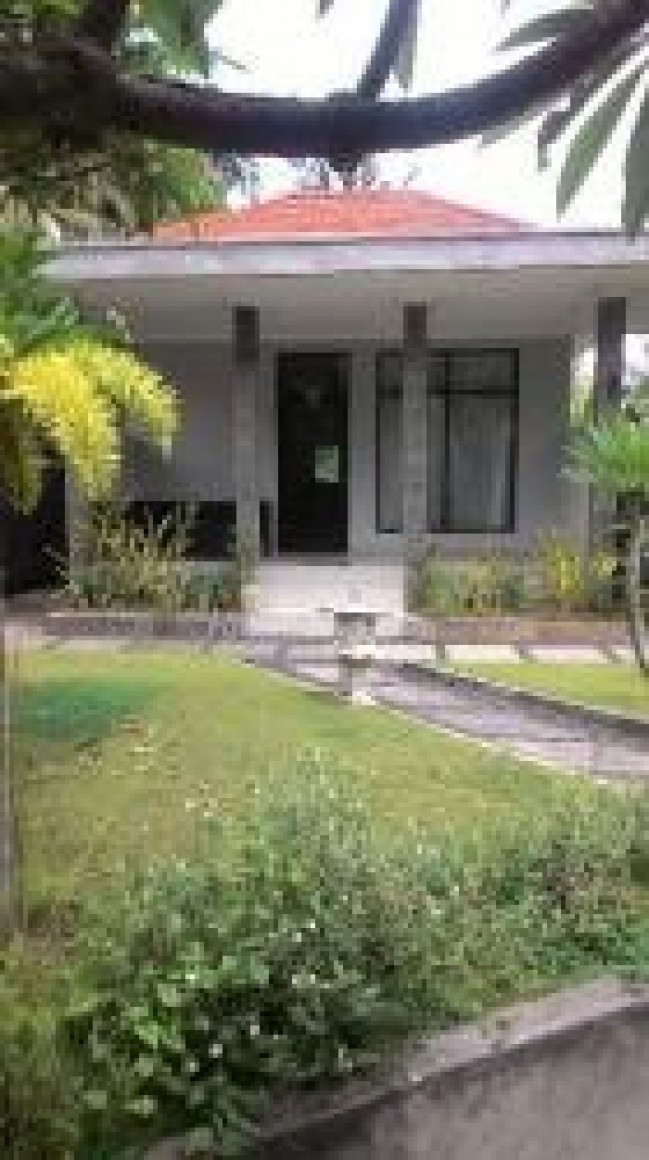 Dijual vila luas tanah 15are