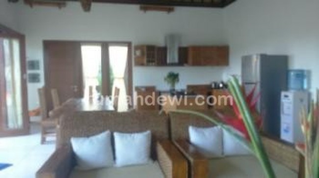 Dijual villa komersil