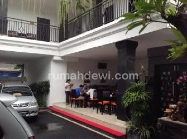 Hotel di Kuta Dijual