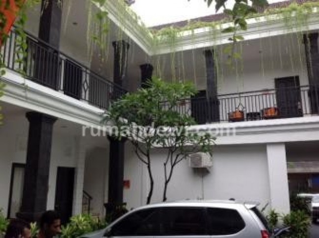 Hotel di Kuta Dijual