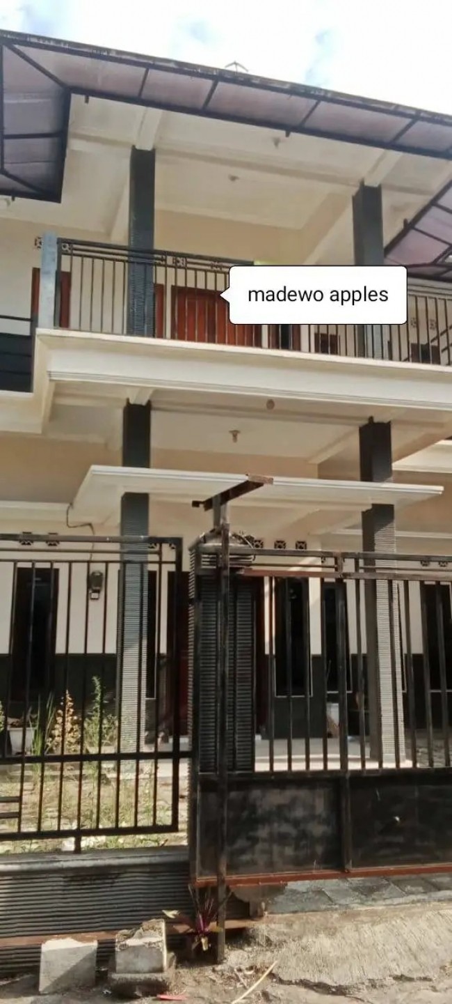 Rumah bonus perabot dekat pasar among tani batu(madewo apples)
